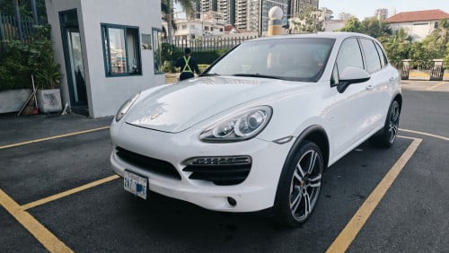 2014  Cayenne S