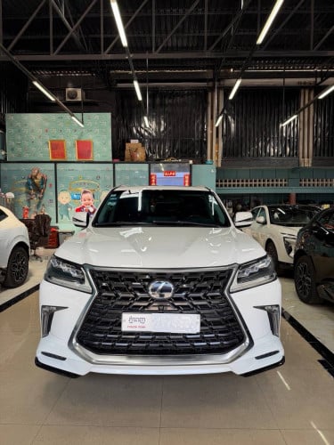 2016 LX570 Arab ខ្លាញ់គោ​  ម្ចាស់ដេីម​ 95800$ ចរចា