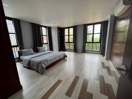 3-Bedroom Apartment for Rent in BKK1 – Fully Furnished, Utilities Included✨