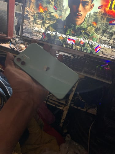 70$ iPhone 11 64GB bypass  @PP 070413770