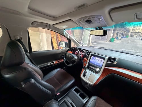 Alphard 015 Top Options កៅអីVIP025