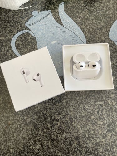 Apple AirPods (3rd generation)