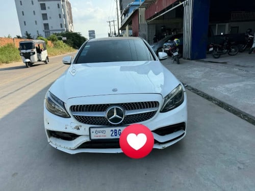 C300 2016 ក្នុងលឿង