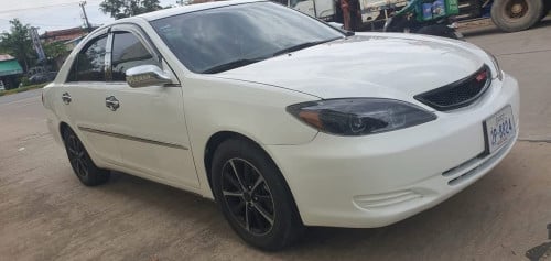 Camry LE02ABS កៅឥចុចក្នុងលឿងមហាថ្មីធានាឡានស្អាតលក់ប្រញាប់លុយ