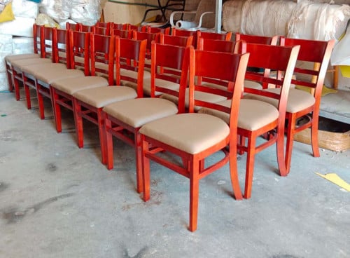 Chair ( កៅអីសំរាប់ហាងកាហ្វេ និង​ អាហារដ្ឋាន