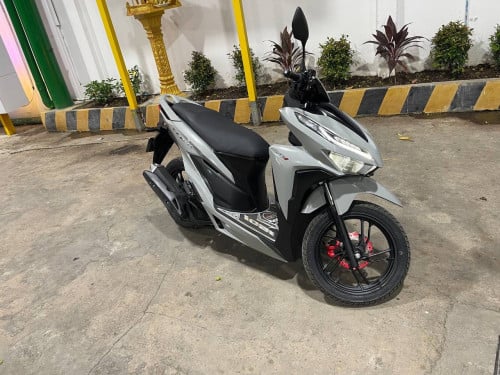 Click 150i Smart key 2050$ មានពន្ធកាតគ្រីគ្រប់ ម៉ាស៊ីននៅសំនុំហ្សុីន