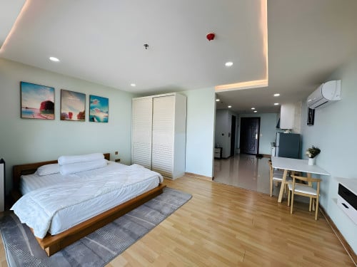 Condo At Olympia City For Rent