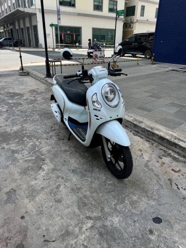 Honda scoopy 2021