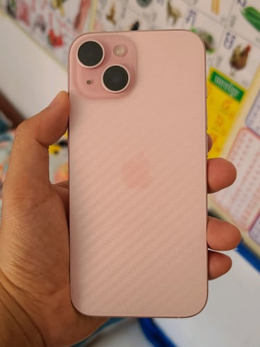 iPhone 15 សានុំស្អាត តម្លៃក្រោមទីផ្សារ