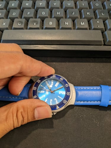 Kent នាឡិកាជប៉ុន លក់15$ ថ្មី 99% ដូច TAG  Heuer