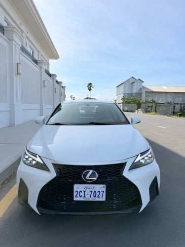 Lexus CT200h 2012 Half Full ឡើងកាង ចង្គៀងហើយ