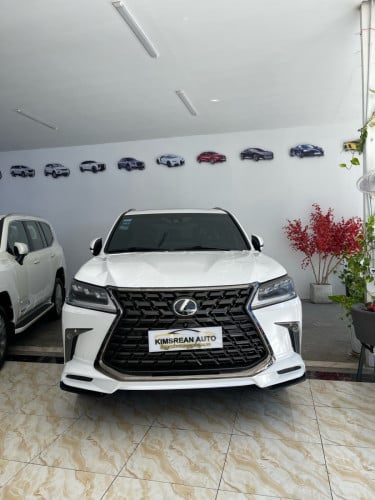 LEXUS LX570 KURO 2019