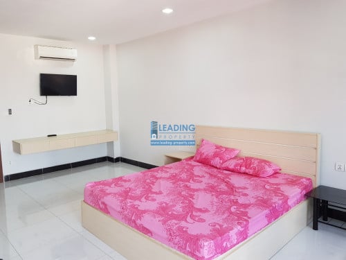 N601 | Nice Studio Apartment For Rent with Elevator in Toul Tom Pong Area