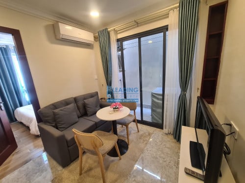 N964 | Daun Penh Swimming Pool, Gym, Serviced Apartment 1 Bedroom For Rent