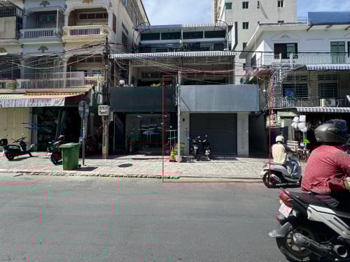 Prime Commercial Shop for Lease in Daun Penh - Huge Space (4m x 30m)