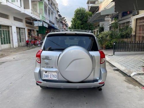 RAV4 year 2006, Pong 1, V4