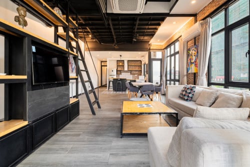 Renovated 3 Bedrooms For Rent in BKK1