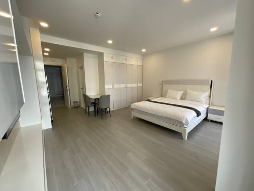 Studio Room | Olympic Stadium