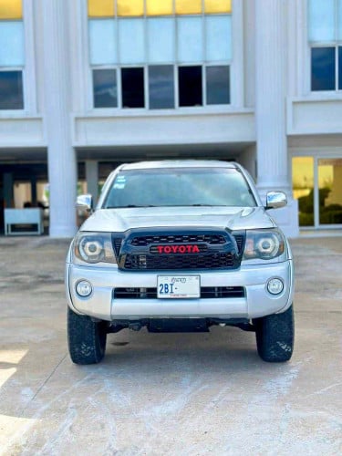 Tacoma 2005 Pong1 Pong ភ្លេីង ឡានស្អាត