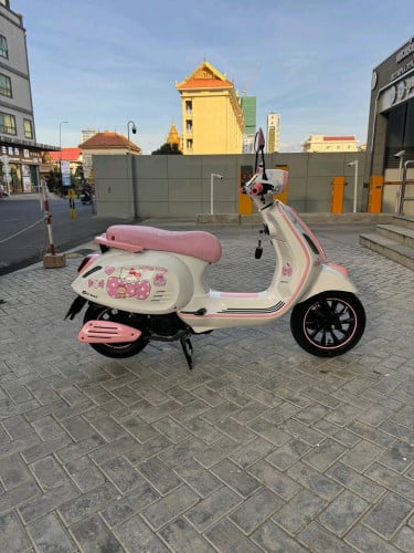 Vespa GNE2025