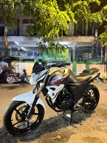 Yamaha Fz