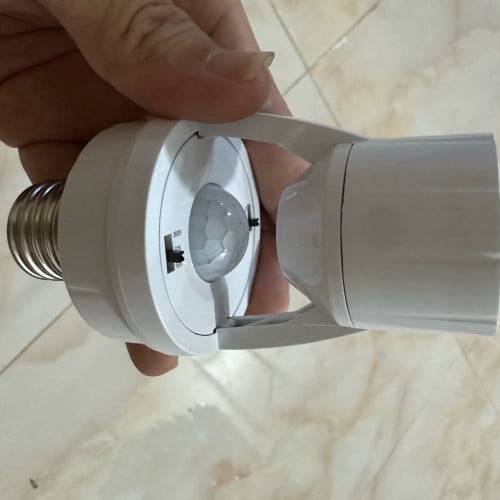 ដំុដាក់អំពូលអូតូពេលមានមនុស្សឆ្លងកាត់អូតូបិទលក់