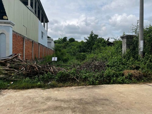 ដីក្នុងក្រុងខេត្តកំពង់ចាមភូមិបឹងស្នាយ ឃុំបឹងស្នាយ លក់បន្ទាន់