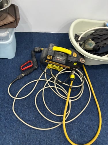 កាំភ្លើង​បាញ់​លាង​ រថយន្ត​