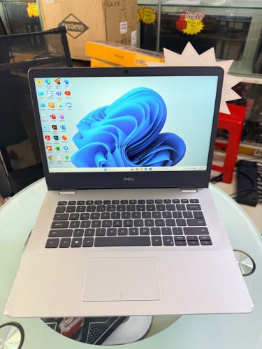 តំលៃត្រឹមតែ = 185$ មានរបស់ថែ 5 មុខទៀតបាទ👉 Dell Inspiron 5493 នៅស្អាត 97%