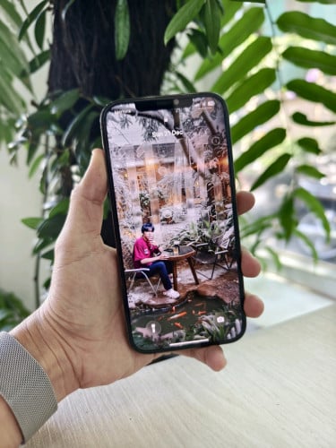ចង់លក់ iphone12 pro max 128g LL/A ស្ទើរcamera ក្រោយថតអត់សូវច្បាស់ អ្វីៗដូចក្នុងរូប