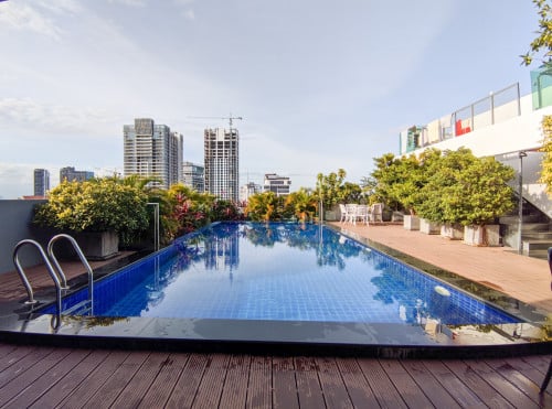 2bedrooms Serviced Apartment with Gym and Pool for rent in Toul Kork