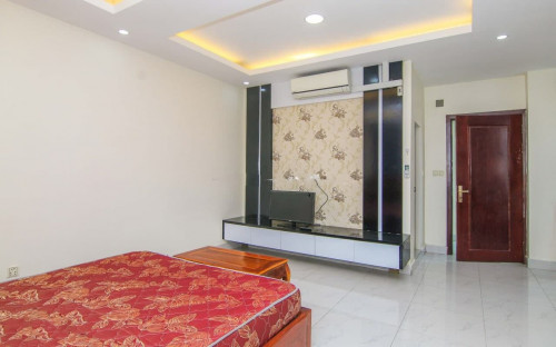 Affordable Studio Room Apartment for RENT near Russian Market
