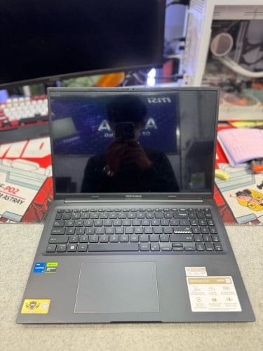 ASUS VIVOBOOK X16