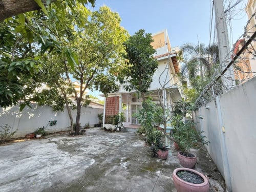 Beautiful 4 Bedrooms Villa for RENT near Phnom Penh Sport Club