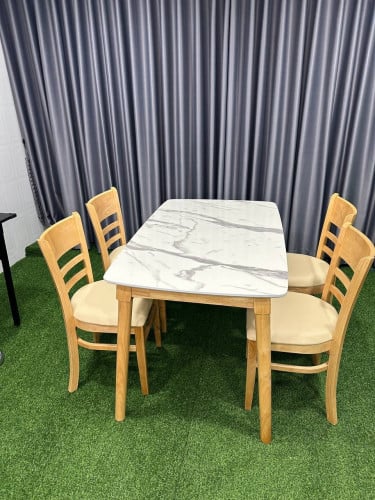 Beautiful Dining Set with four chairs