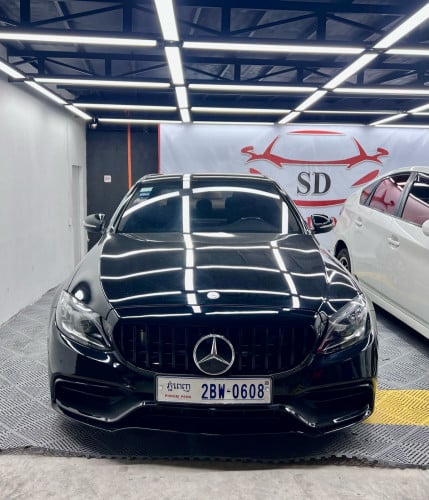 C300 4Matic 2015 up C63