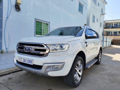 Ford Everest Titanium 2016 ម៉ាសុីន 3.2L