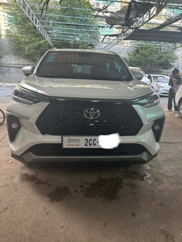 I would like to sell my Toyota veloz 2025