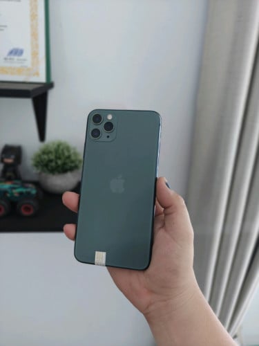 iPhone 11 Pro max 256g ZP ស្អាត99% សានុំហ្សីន