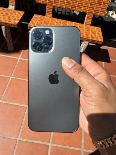 iPhone 12 Pro Max ប្រើផ្ទាល់98%ស្អាត