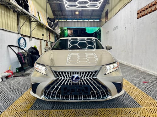 LEXUS ES300H Full Premium ឆ្នាំ 2013 ពណ៍មាស ក្នុងលឿង