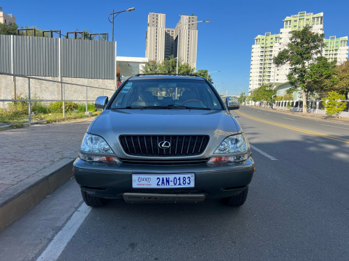 Lexus RX300ឆ្នាំ2000ឡានថ្មី