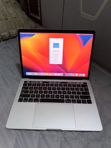 MacBook Pro 2017 Touch Bar 98%