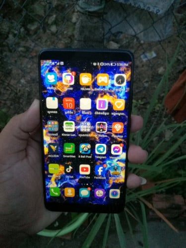 Mate 9 នៅប្រើបានម៉ាស្រឡាញ់