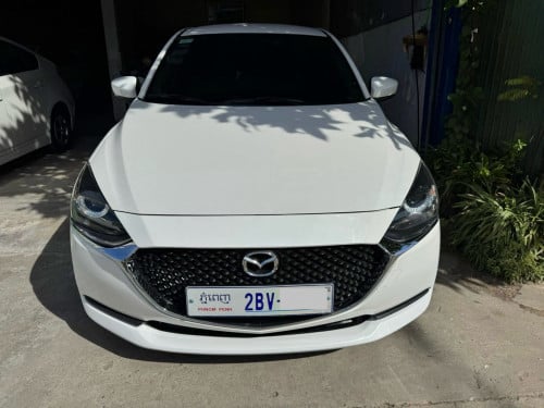Mazda 2 2023