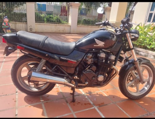 Nighthawk 750cc លក់ ឬ វៃដូរ