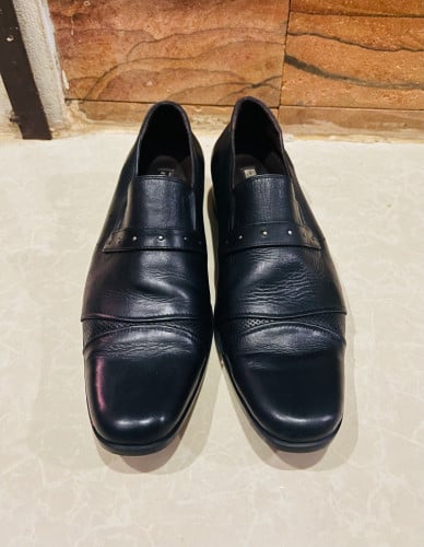 Panther London shoes, ស្បែកជេីងបុរស