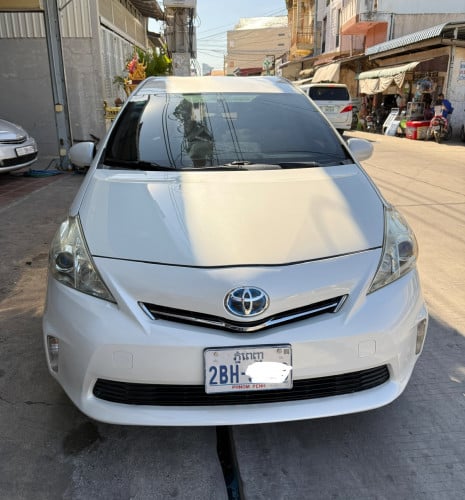 Prius v 012 option4