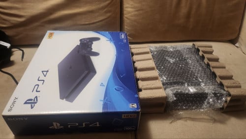Sell PS4 slim 500gb firmware 12.02 from Japan