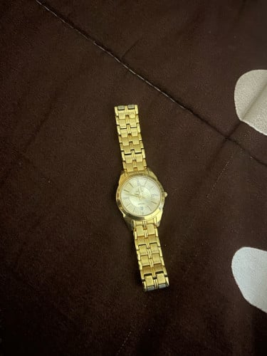 Simple watch to wear